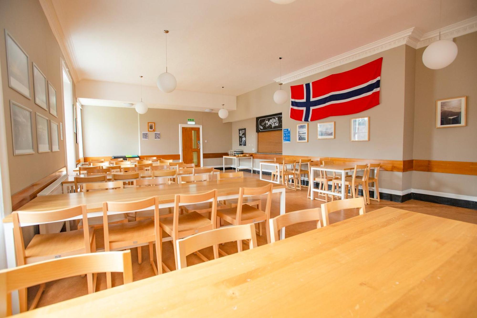 Cairngorm Lodge Youth Hostel Loch Morlich Dış mekan fotoğraf
