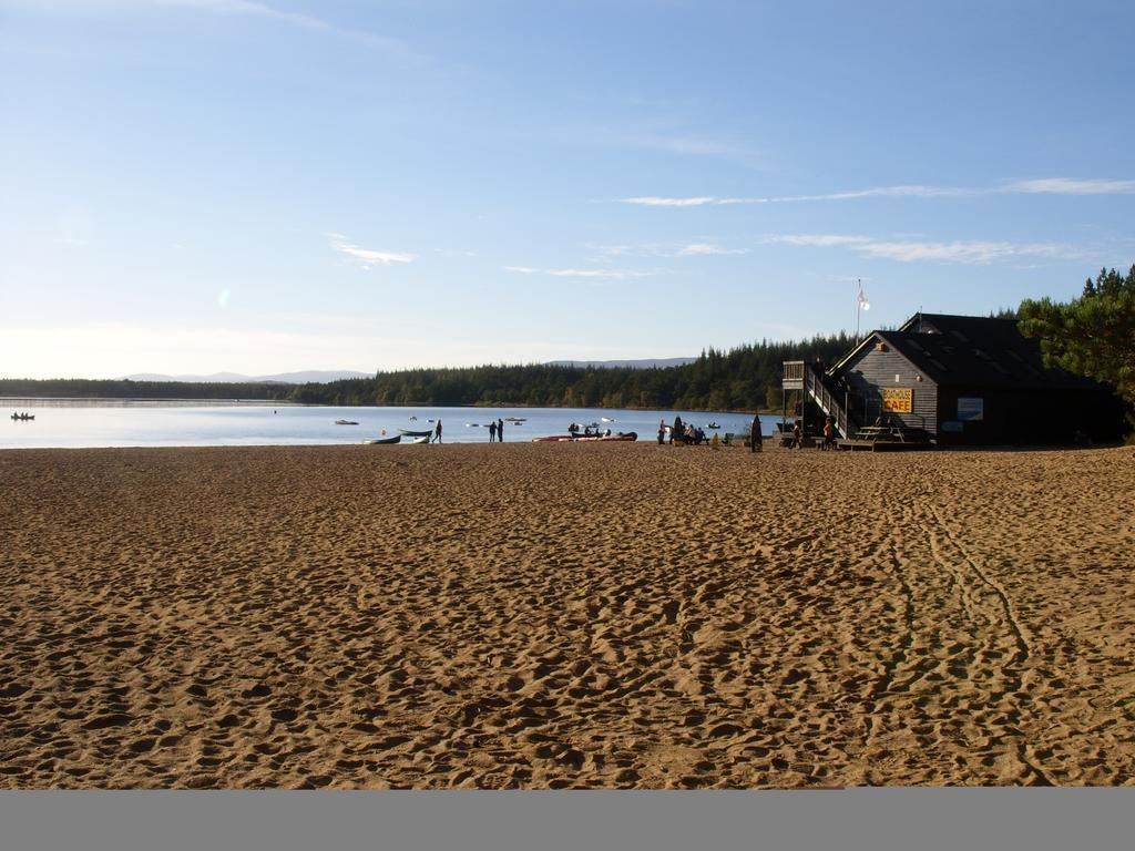 Cairngorm Lodge Youth Hostel Loch Morlich Dış mekan fotoğraf