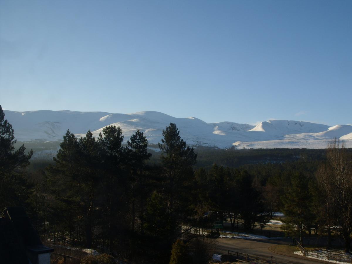 Cairngorm Lodge Youth Hostel Loch Morlich Dış mekan fotoğraf